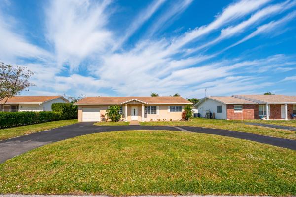 Spanish Village, 261 NW 8th St, Boca Raton, Florida 33432, image 1
