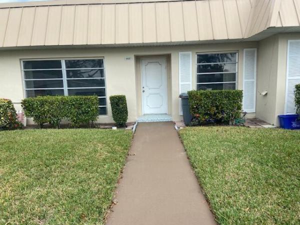 Boca Lakes, 8617 Boca Dr, Boca Raton, Florida 33433, image 1