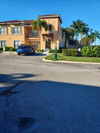 Rosemont, 3561 Forest Hill Blvd #72, Palm Springs, Florida 33406, image 1