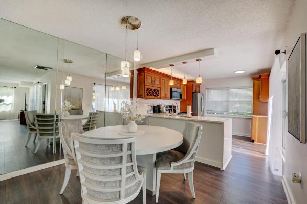 Stamford At Royal Palm Beach, 33 Clinton Ct #B, Royal Palm Beach, Florida 33411, image 1