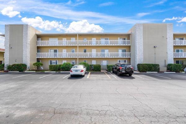 Village Garden, 405 Us Highway 1 #203, North Palm Beach, Florida 33408, image 1