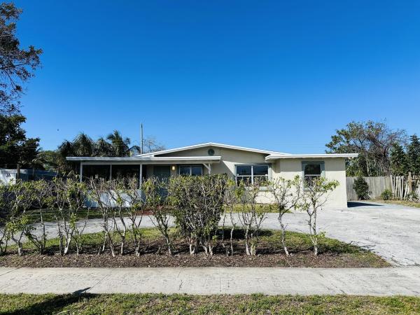 Lantana Heights, 415 S Arnold Ave, Lantana, Florida 33462, image 1