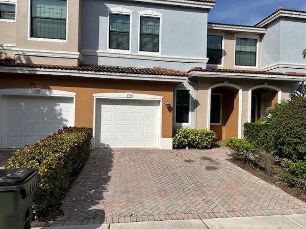 Gramercy Square, 218 E Chrystie Cir, Delray Beach, Florida 33484, image 1