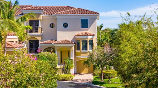 Casa Del Sol Of Tequesta, 405 Del Sol Cir, Tequesta, Florida 33469, image 1