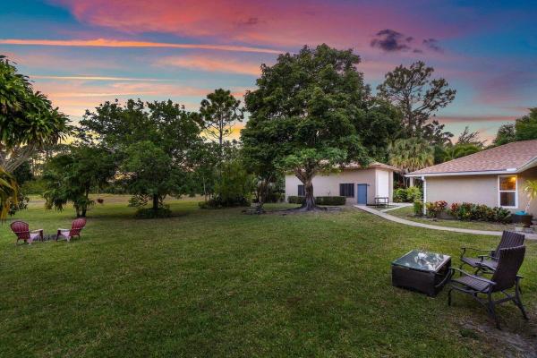 Pinewood Of Wellington, 13724 Greentree Trl, Wellington, Florida 33414, image 2