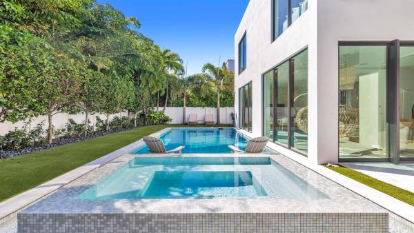 Boca Villas, 254 NE 4th St, Boca Raton, Florida 33432, image 1