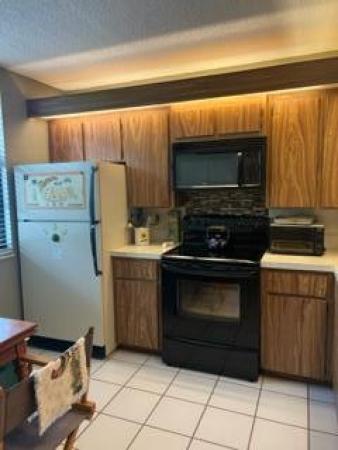 Whitehall, 3650 Whitehall Dr #406, West Palm Beach, Florida 33401, image 2