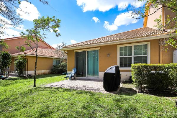 Colony Lake, 4365 Colony View Dr, Lake Worth, Florida 33463, image 1