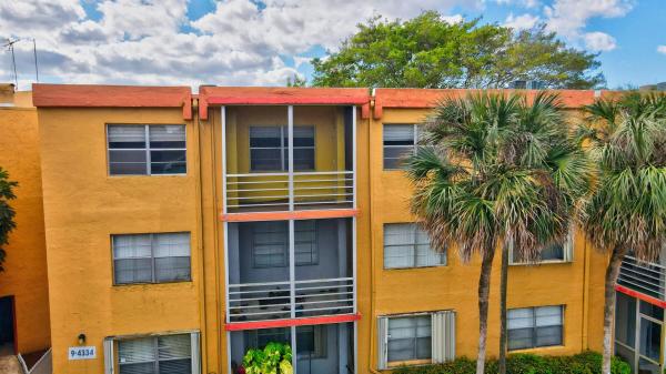 Heritage Circle, 4334 NW 9th Ave #9-3h, Deerfield Beach, Florida 33064, image 1