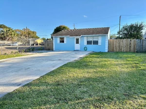Kenwood, 4820 Clinton Blvd, Lake Worth Beach, Florida 33463, image 1