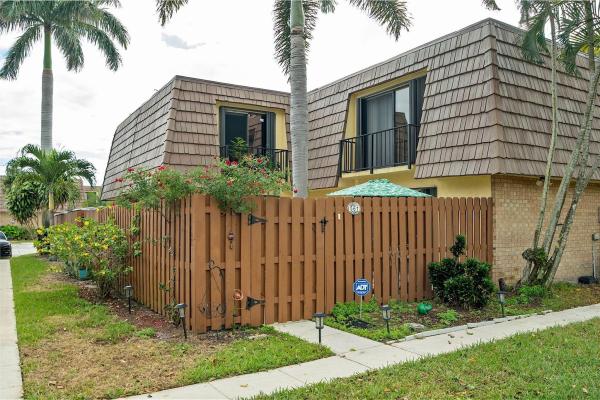 Springdale, 561 Springdale Cir, Palm Springs, Florida 33461, image 1