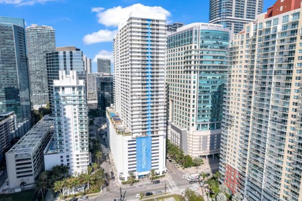 The Club At Brickell Bay, 1200 Brickell Bay Dr #3215, Miami, Florida 33131, image 1