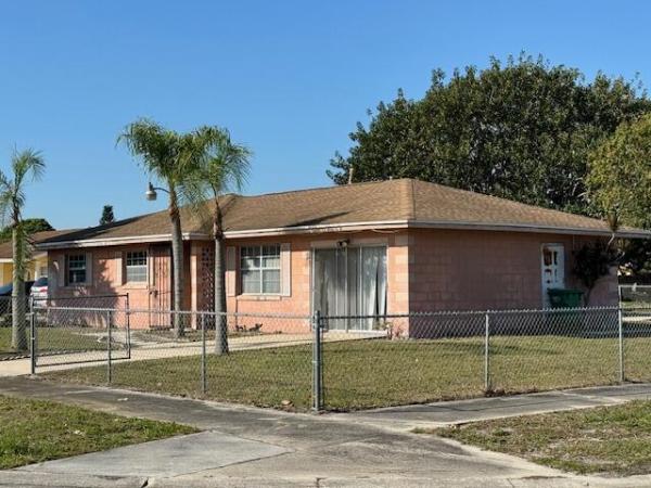 Sheraton Plaza, 2707 Essex Ct, Fort Pierce, Florida 34946, image 1
