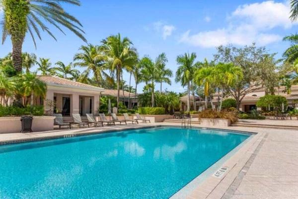 Sarento At San Matera, 2807 Veronia Dr #106, Palm Beach Gardens, Florida 33410, image 2