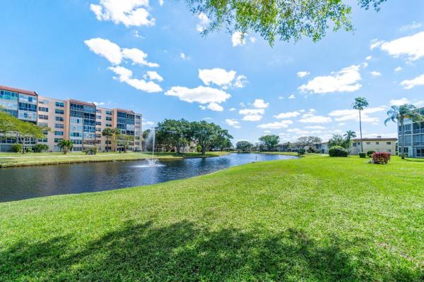 Abbey Village, 27 Abbey Ln #103, Delray Beach, Florida 33446, image 2