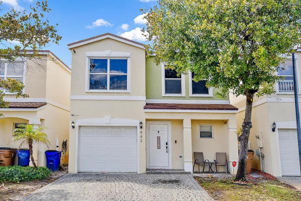 Palm Village, 943 SW 15th, Deerfield Beach, Florida 33441, image 1