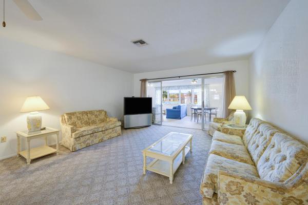 Fernley 2 At Cresthaven Townhomes, 5775 Fernley Dr W #83, West Palm Beach, Florida 33415, image 1