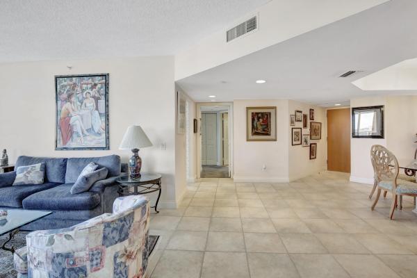 North Tower At The Point, 21205 NE 37th Ave #1109, Aventura, Florida 33180, image 2