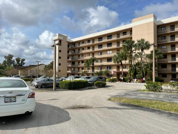 Lucerne Pointe, 7633 Tahiti Ln #202, Lake Worth Beach, Florida 33467, image 1