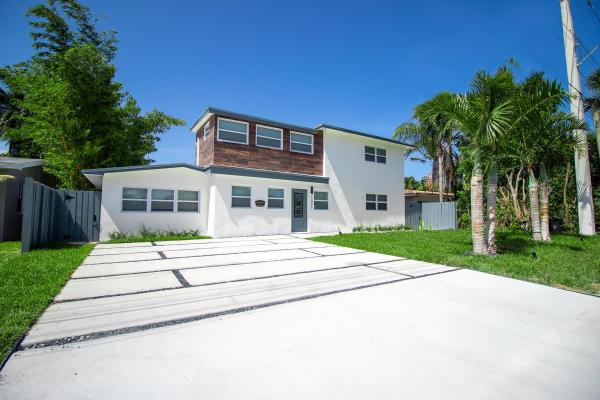 Verena Park, 1321 NE 14th St, Fort Lauderdale, Florida 33304, image 1