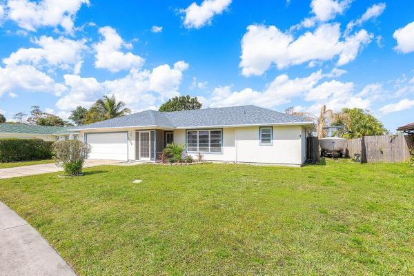 Lone Pine Estates, 2538 Canterbury Dr, Riviera Beach, Florida 33407, image 1