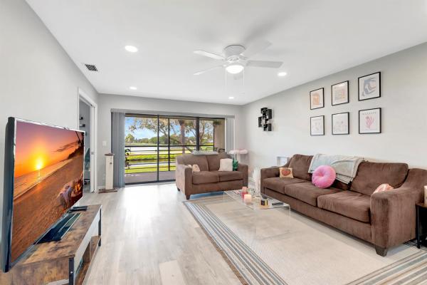 Delray Oaks West, 2900 SW 22nd Cir #222e, Delray Beach, Florida 33445, image 1