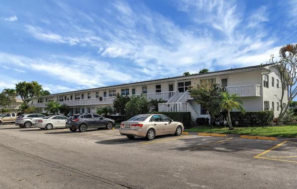 Chatham At Century Village, 359 Chatham R, West Palm Beach, Florida 33417, image 1