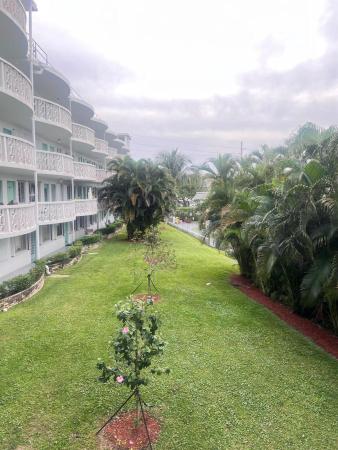 Lakeside Point Gardens, 2381 Sunset Ave #202, Lake Worth Beach, Florida 33461, image 1