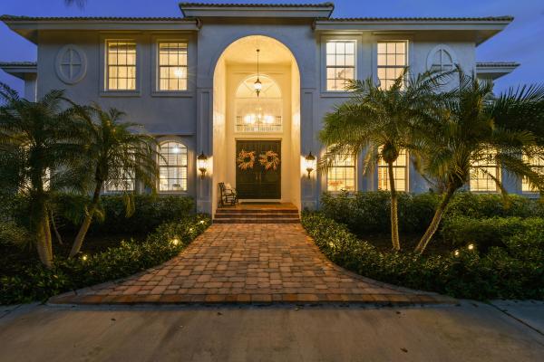 Heritage Oaks, 18547 SE Sea Oaks Ln, Jupiter, Florida 33469, image 1