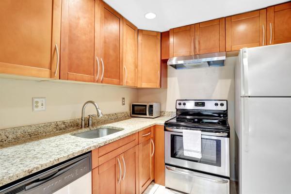 Spanish Oaks Of Boca, 606 NW 13th St #16, Boca Raton, Florida 33486, image 1