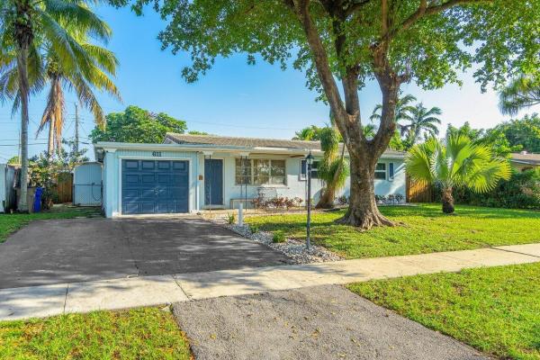 Bonnie Loch, 611 NW 38th Ct, Deerfield Beach, Florida 33064, image 1