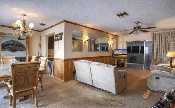 Palm Beach Colony, 736 Orchid Dr, Royal Palm Beach, Florida 33411, image 2