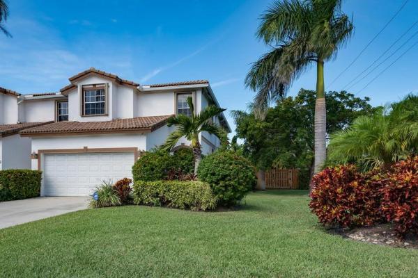 Tropic Isle, 895 Dogwood Dr, Delray Beach, Florida 33483, image 1