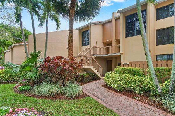 Pinelake At Boca West Country Club, 3304 Bridgewood Dr, Boca Raton, Florida 33434, image 1