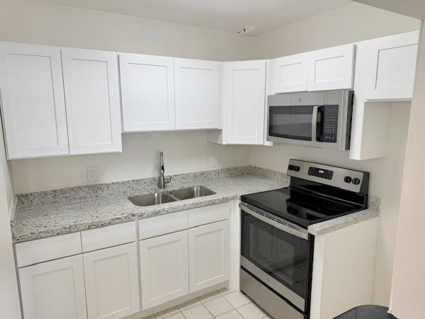 Newport, 254 Newport P, Deerfield Beach, Florida 33442, image 1
