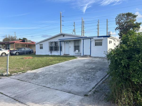Riviera Beach Heights, 1321 W 1st St, Riviera Beach, Florida 33404, image 1