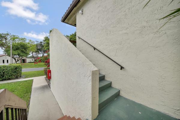 Glades Of Boca Lago, 21946 Arriba Real, Boca Raton, Florida 33433, image 3
