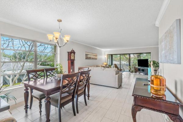 Meridian Park, 10040 N Meridian Way #201, Palm Beach Gardens, Florida 33410, image 2