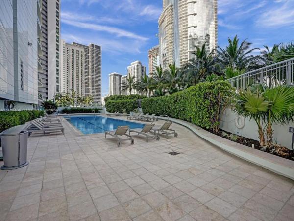 900 Biscayne Bay, 900 Biscayne Blvd #5410, Miami, Florida 33132, image 1
