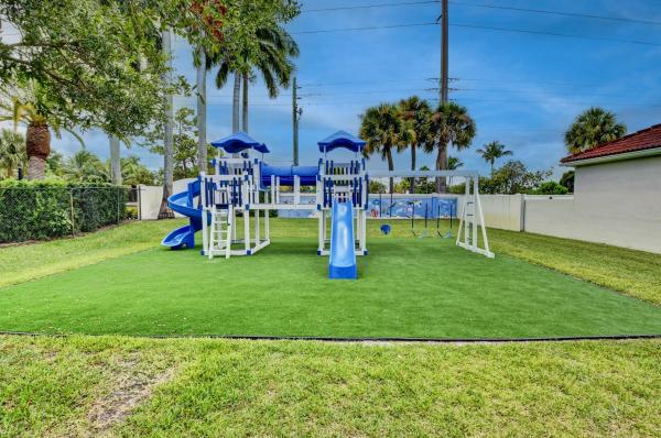 Gateway Gardens, 4845 Tropical Garden Dr, Boynton Beach, Florida 33436, image 3