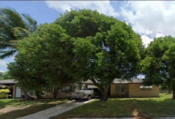 Lake Shore Villas, 516 Wright Dr, Lake Worth Beach, Florida 33461, image 1