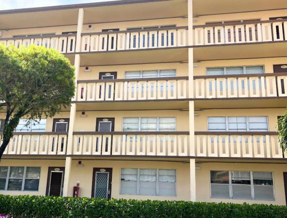 Wolverton At Century Village, 4013 Wolverton A, Boca Raton, Florida 33434, image 3