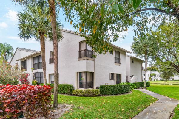 Karanda Village 6, 3727 NW 35th St #16105, Coconut Creek, Florida 33066, image 1