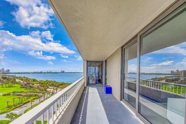 Water Glades, 5550 N Ocean Dr #8A, Riviera Beach, Florida 33404, image 2