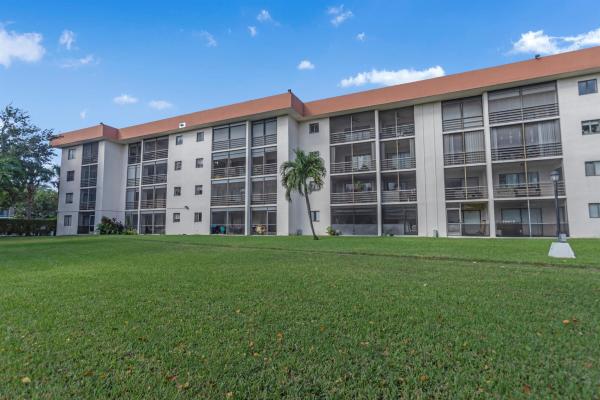 Olympus Village, 5917 Via Vermilya #407, Lake Worth Beach, Florida 33462, image 1