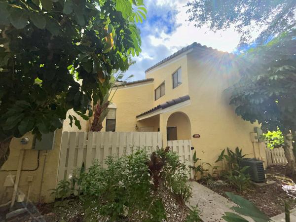 Pineapple Walk, 22342 Pineapple Walk Dr, Boca Raton, Florida 33433, image 1