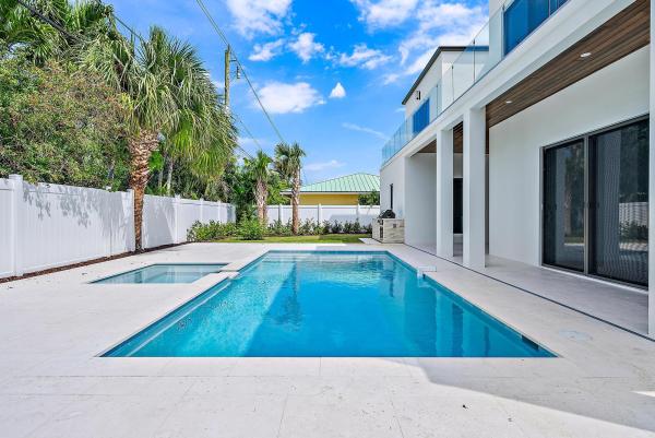 Lewis Shore Estates, 183 Arlington Rd, West Palm Beach, Florida 33405, image 2