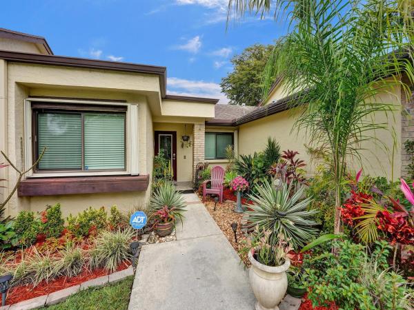 Village Walk, 118 Village Walk Dr #10, Royal Palm Beach, Florida 33411, image 1