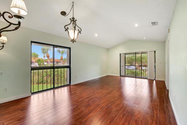 San Remo Golf & Tennis Club, 351 Club Cir #207, Boca Raton, Florida 33487, image 1