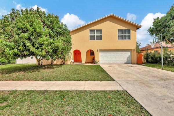 Wooded Acres, 650 Toxaway Dr, West Palm Beach, Florida 33413, image 1